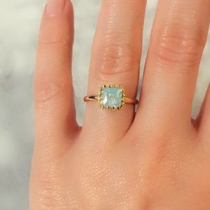 Gorgeous Ring with turquoise stone